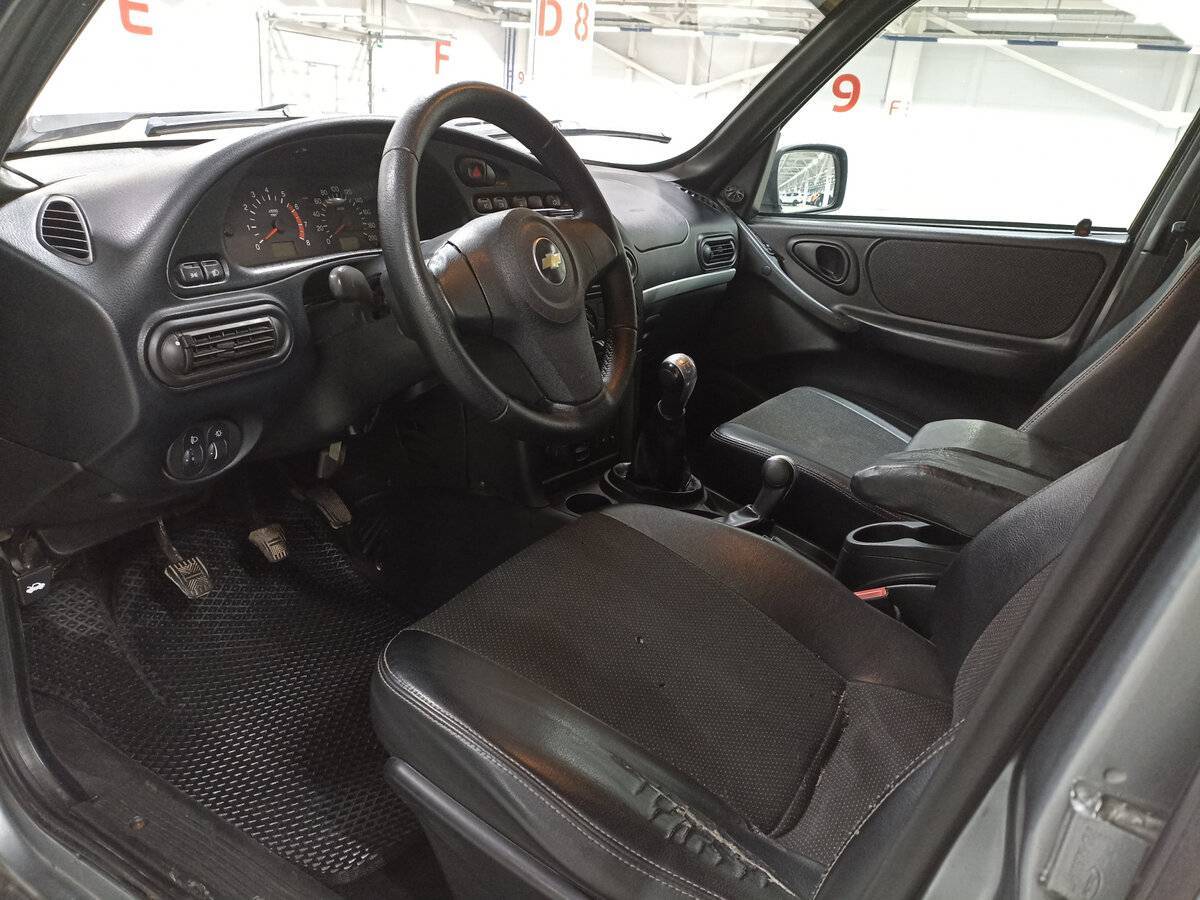 Б/У Шевроле Нива 2012 года. Фото: #15