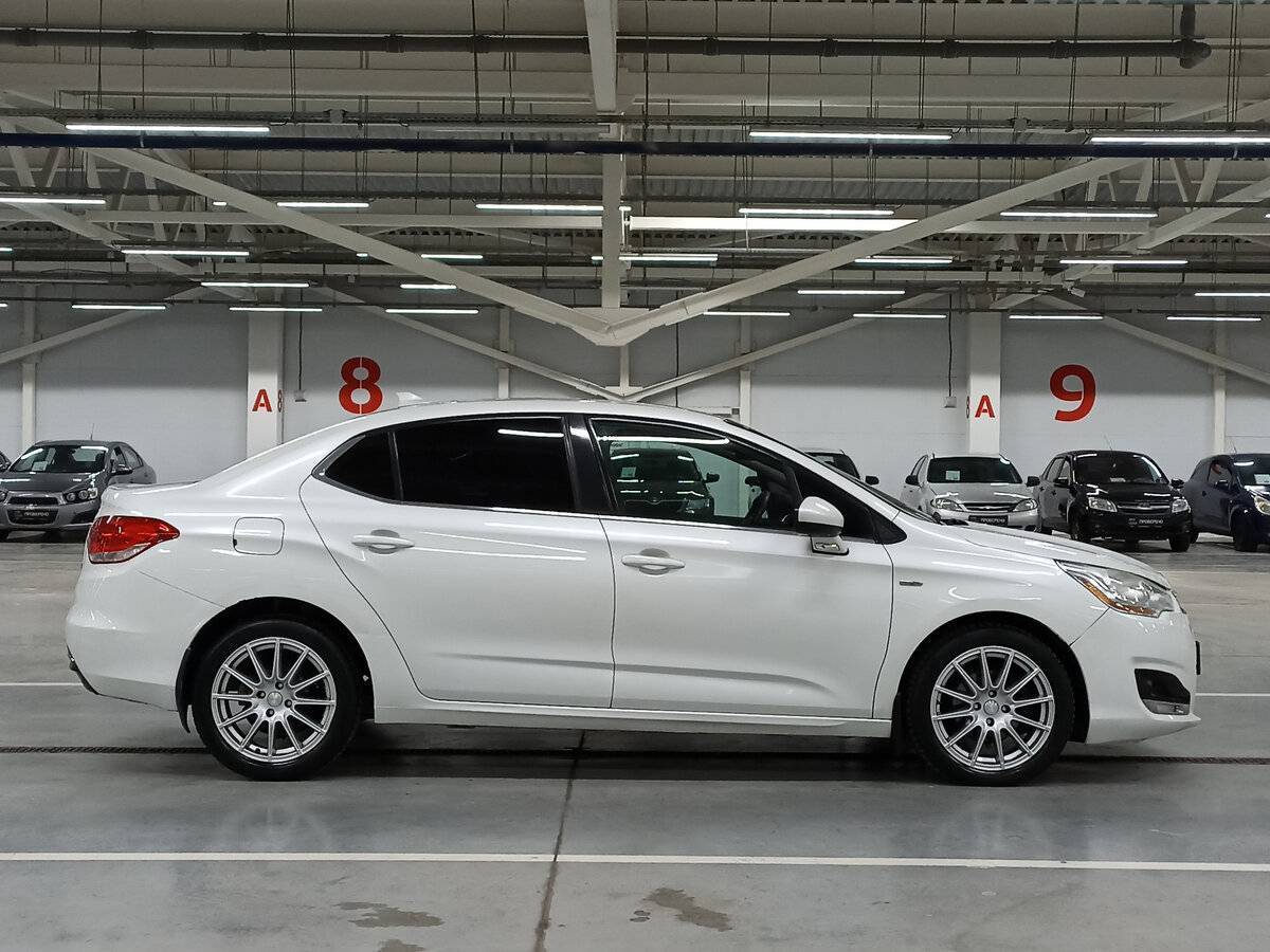 Б/У Ситроен Ц4 2013 года. Фото: #3