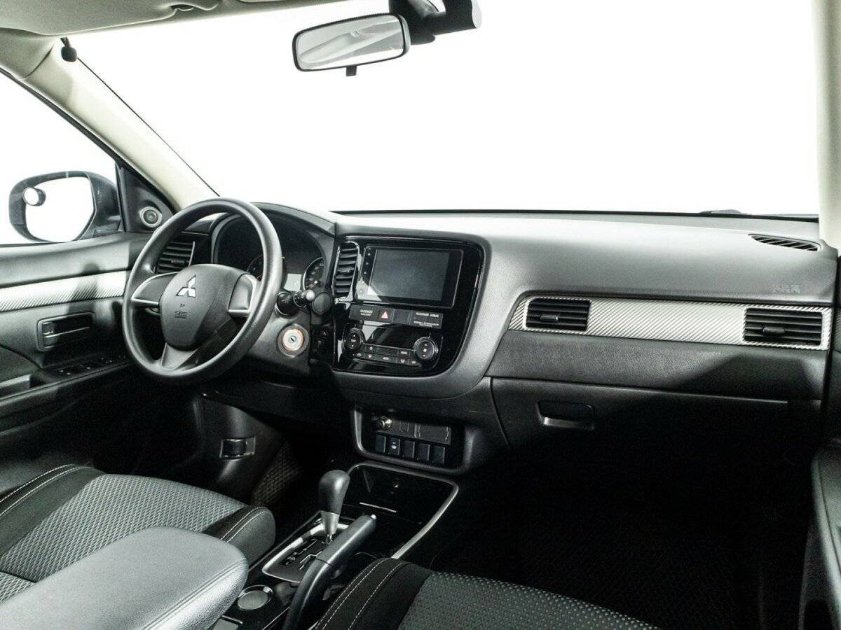 Mitsubishi Outlander 2017 года с пробегом. Фото: #8