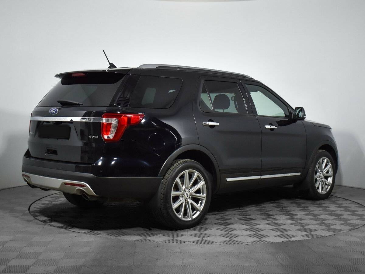 Ford Explorer 2016 года с пробегом. Фото: #3