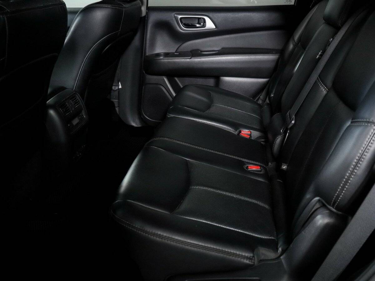 Nissan Pathfinder 2015 года с пробегом. Фото: #7
