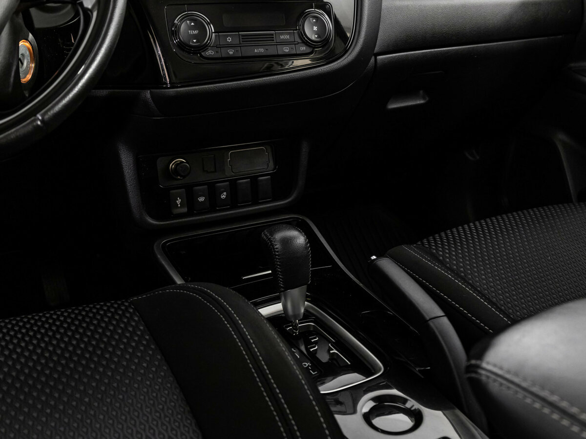 Mitsubishi Outlander 2019 года с пробегом. Фото: #8