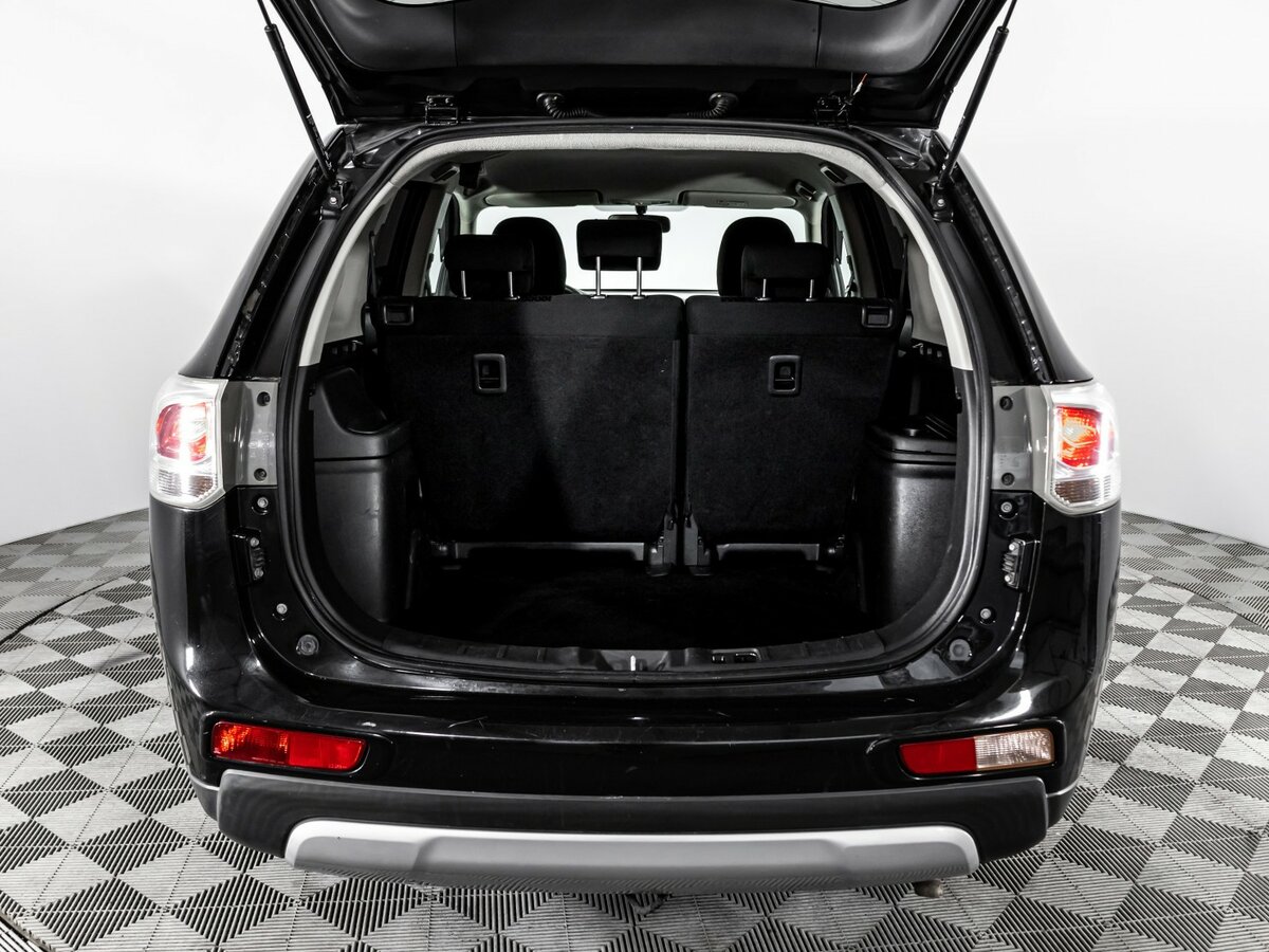 Mitsubishi Outlander 2014 года с пробегом. Фото: #14