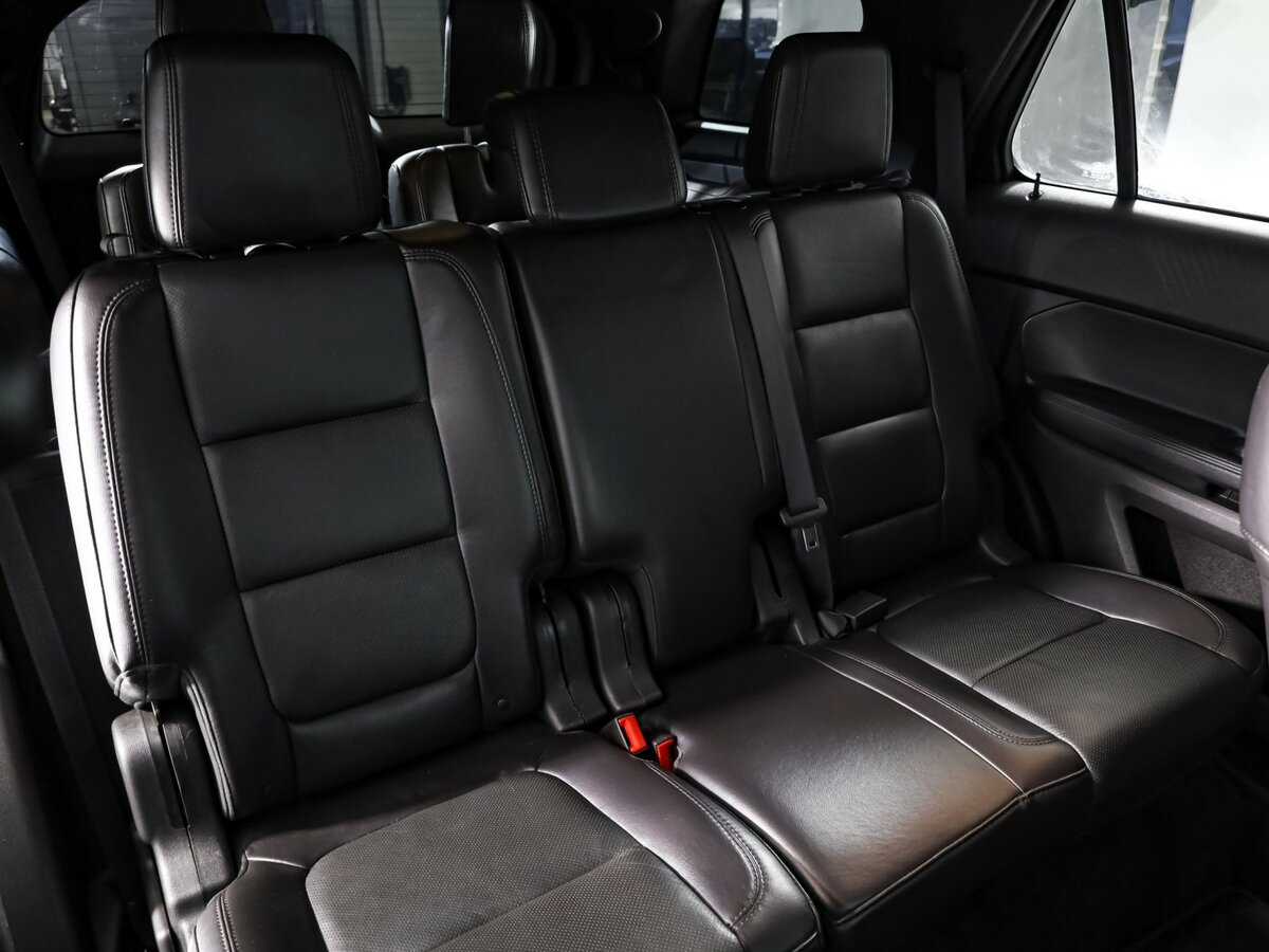 Ford Explorer 2013 года с пробегом. Фото: #25