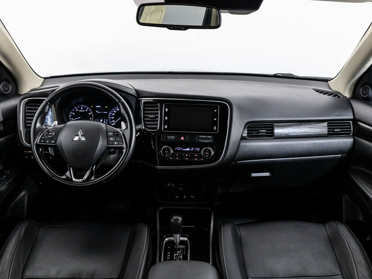 Mitsubishi Outlander 2018 года с пробегом. Фото: #7