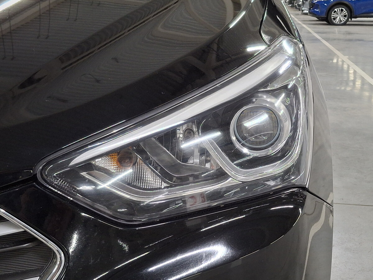 Б/У Хендай Санта Фе 2018 года. Фото: #15