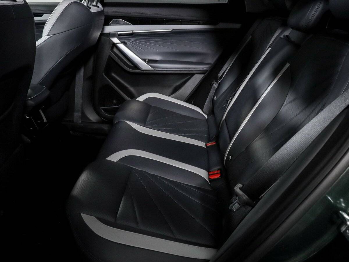 Geely Atlas 2024 года с пробегом. Фото: #7