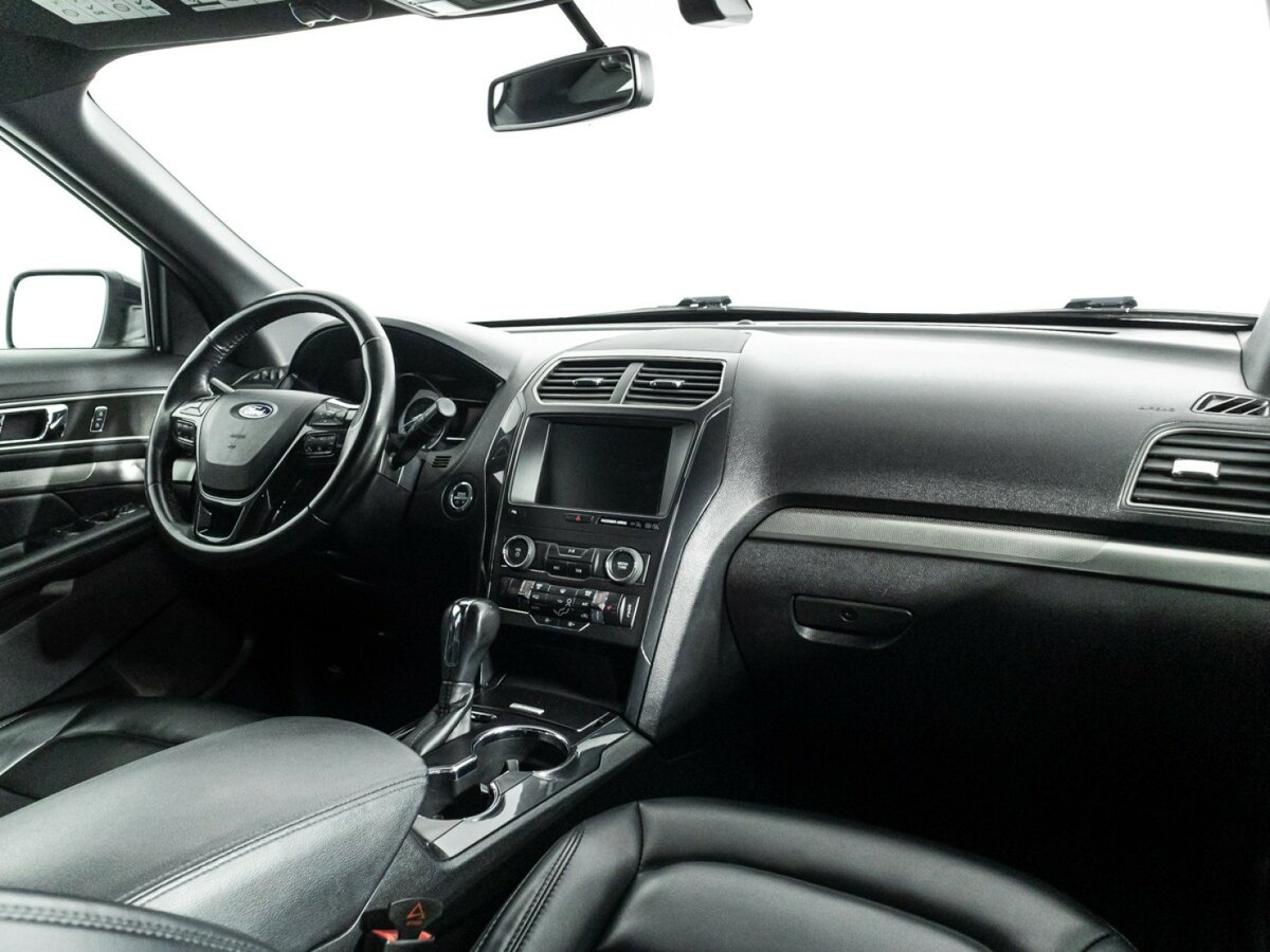 Ford Explorer 2019 года с пробегом. Фото: #6