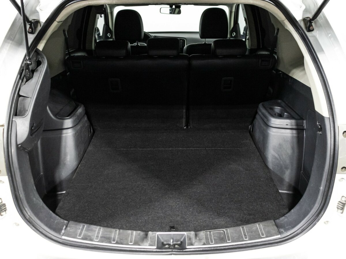 Mitsubishi Outlander 2014 года с пробегом. Фото: #13