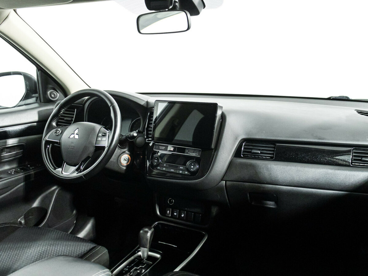 Mitsubishi Outlander 2019 года с пробегом. Фото: #8