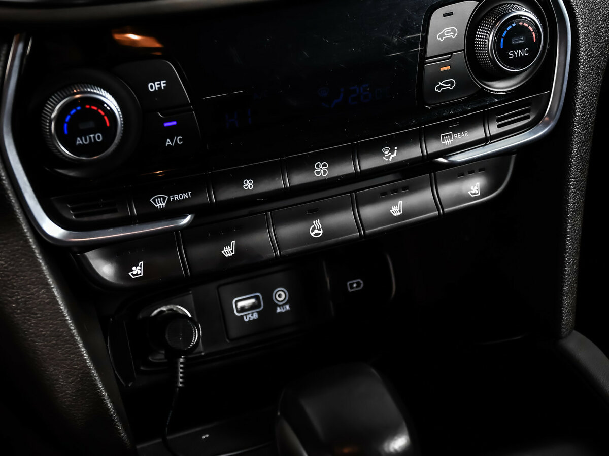 Hyundai Santa Fe 2018 года с пробегом. Фото: #19