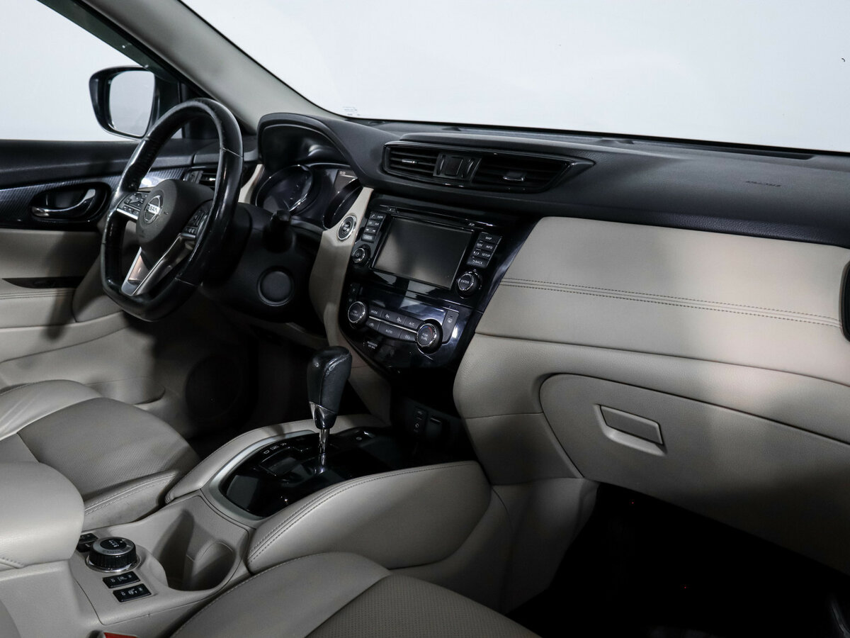 Б/У Ниссан Икс-Трейл 2018 года. Фото: #6