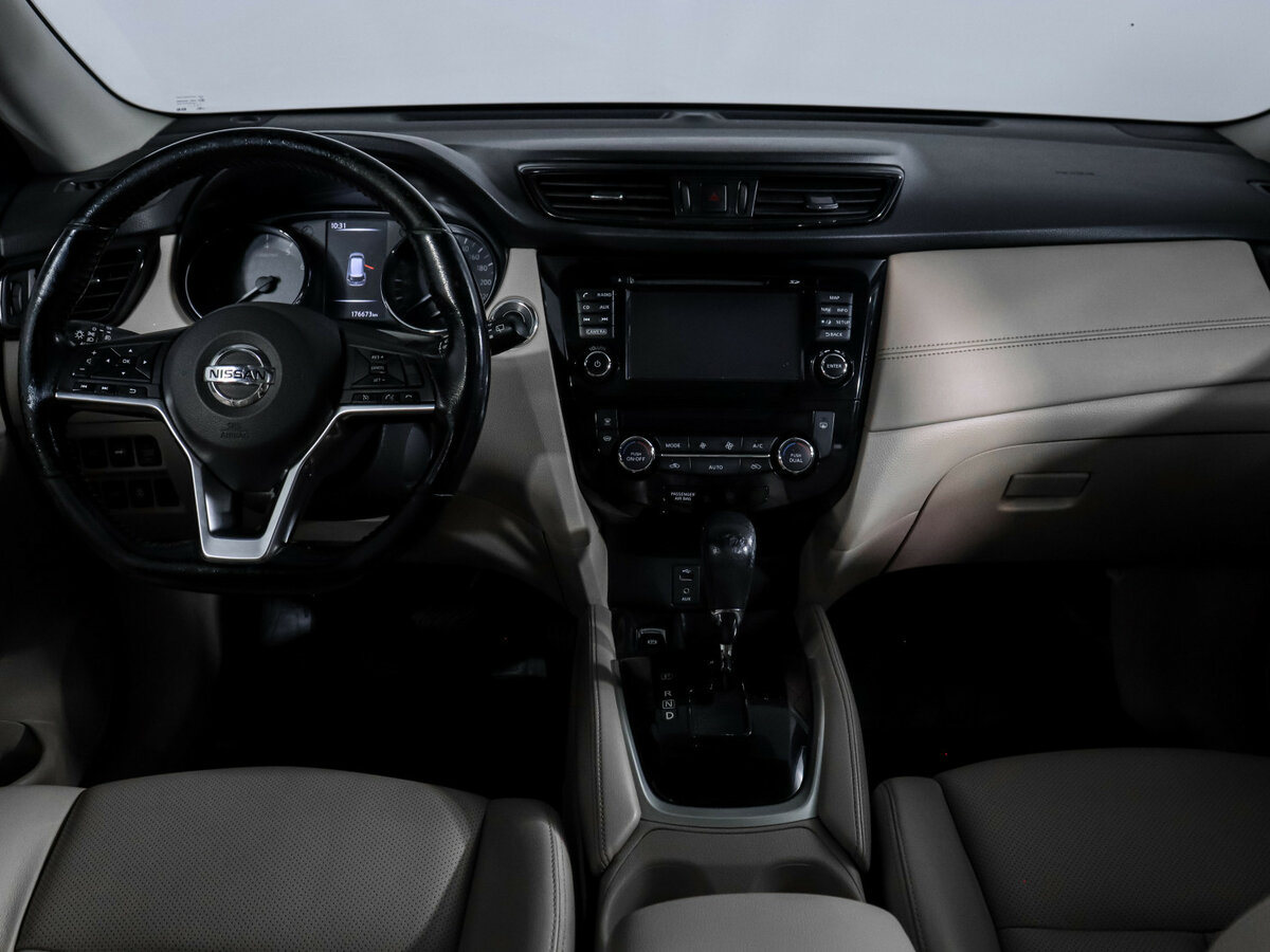 Б/У Ниссан Икс-Трейл 2018 года. Фото: #9