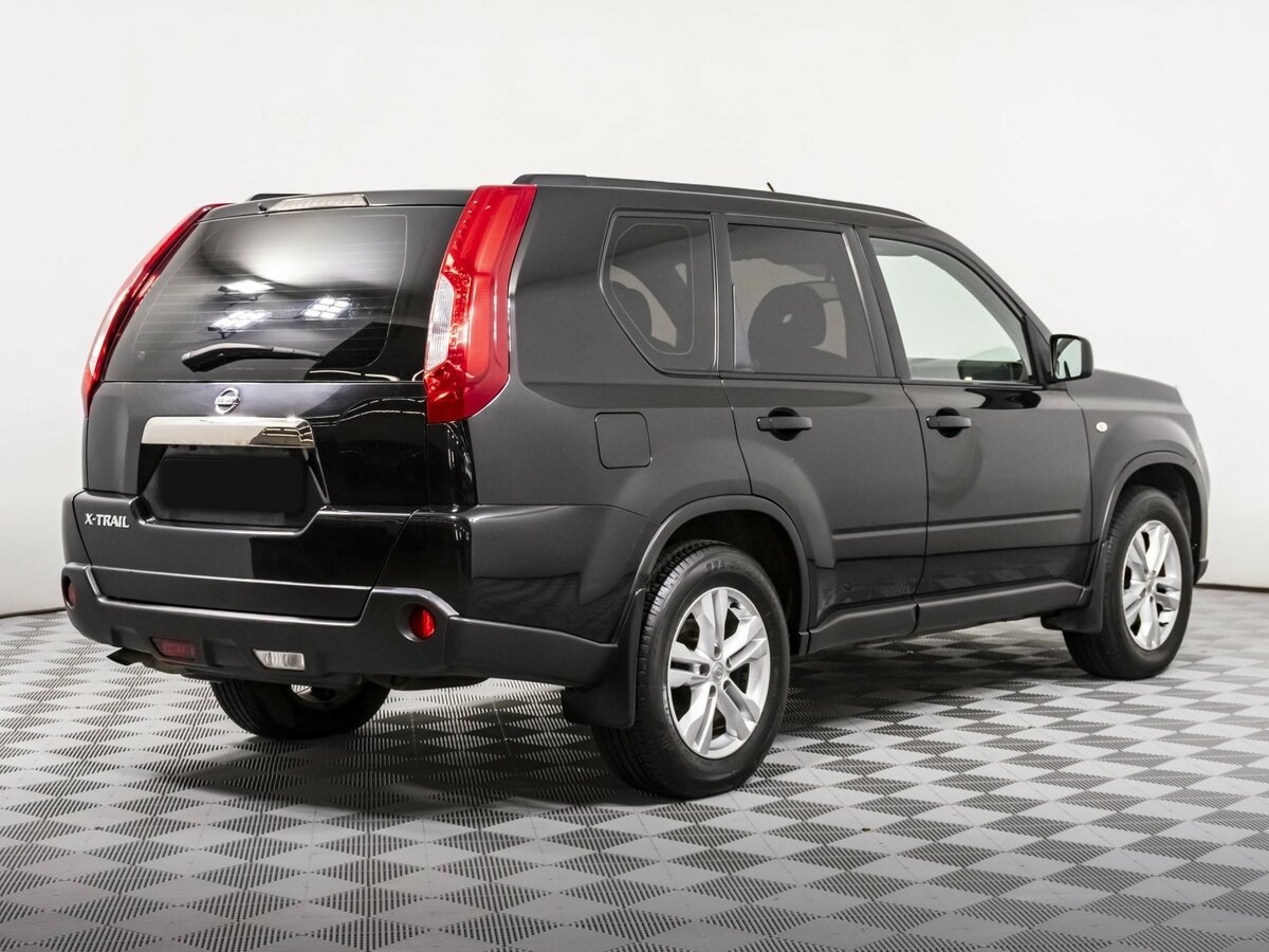 Б/У Ниссан Икс-Трейл 2014 года. Фото: #3
