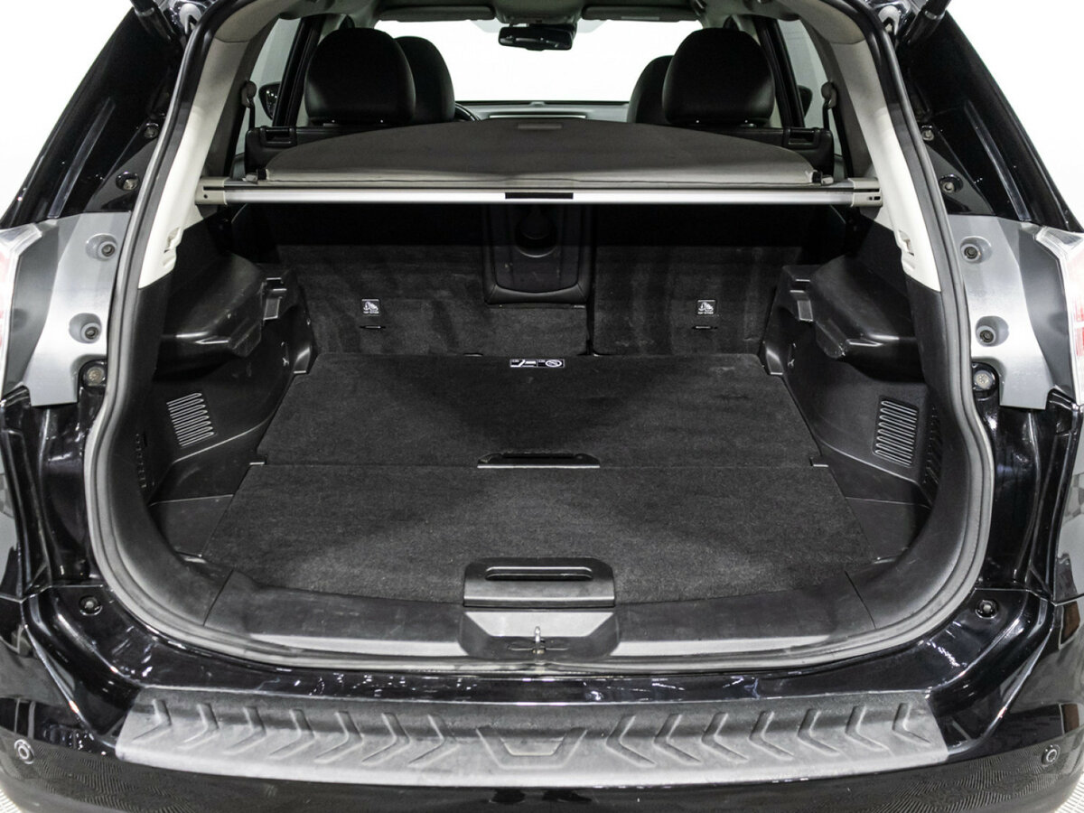 Б/У Ниссан Икс-Трейл 2017 года. Фото: #19