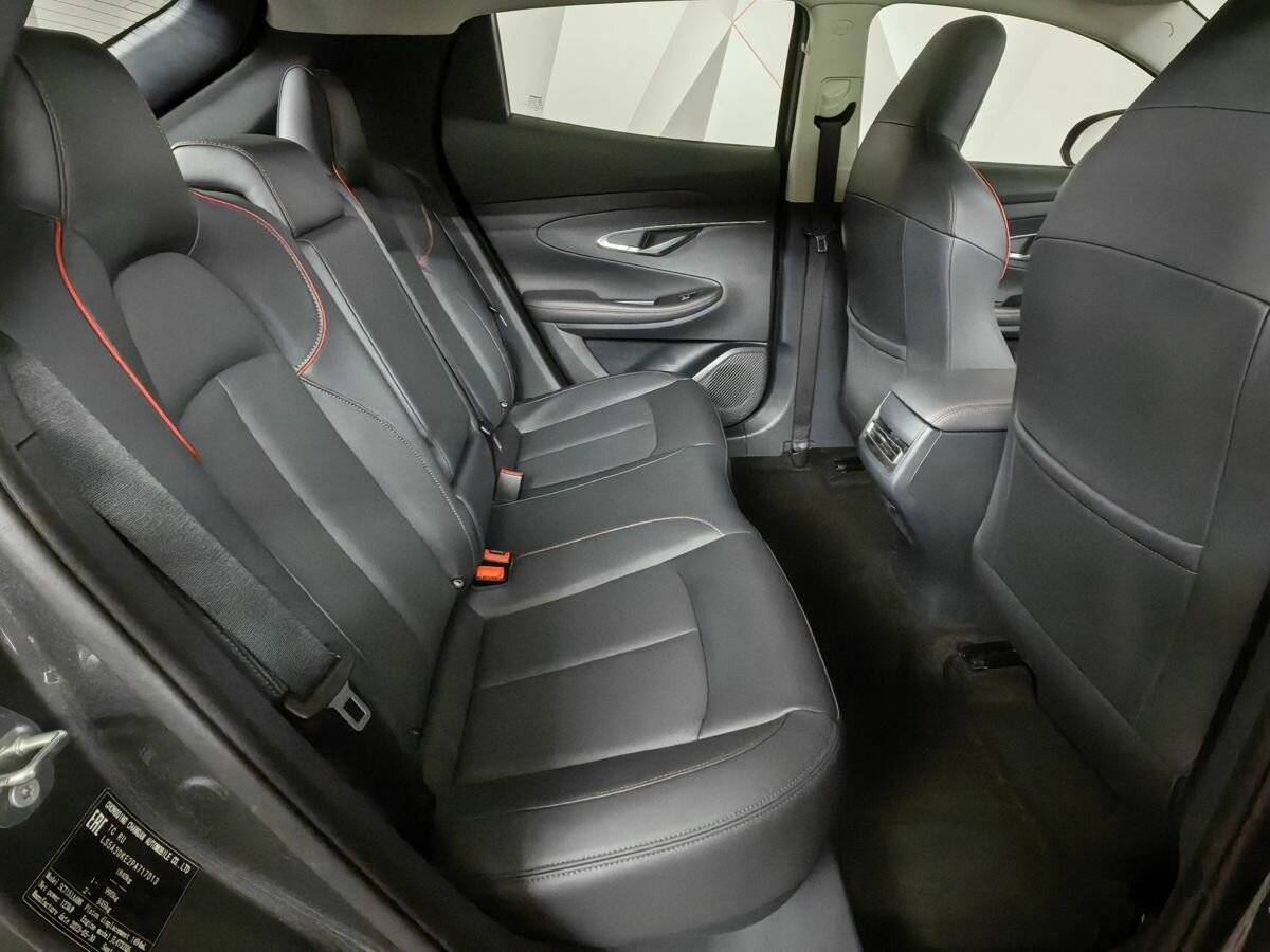 Б/У Чанган УНИ-Т 2023 года. Фото: #11