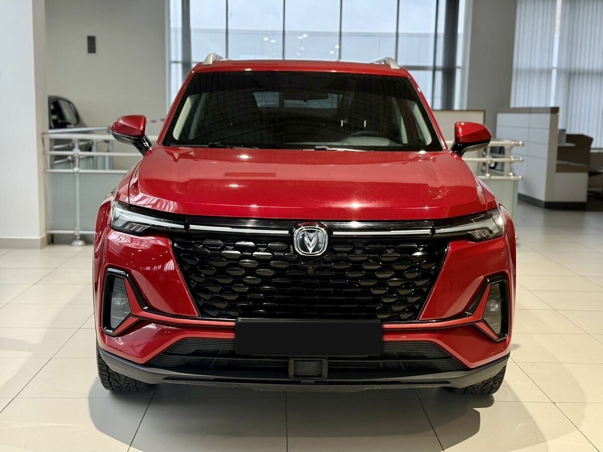 Б/У Чанган CS35 Plus 2023 года. Фото: #1