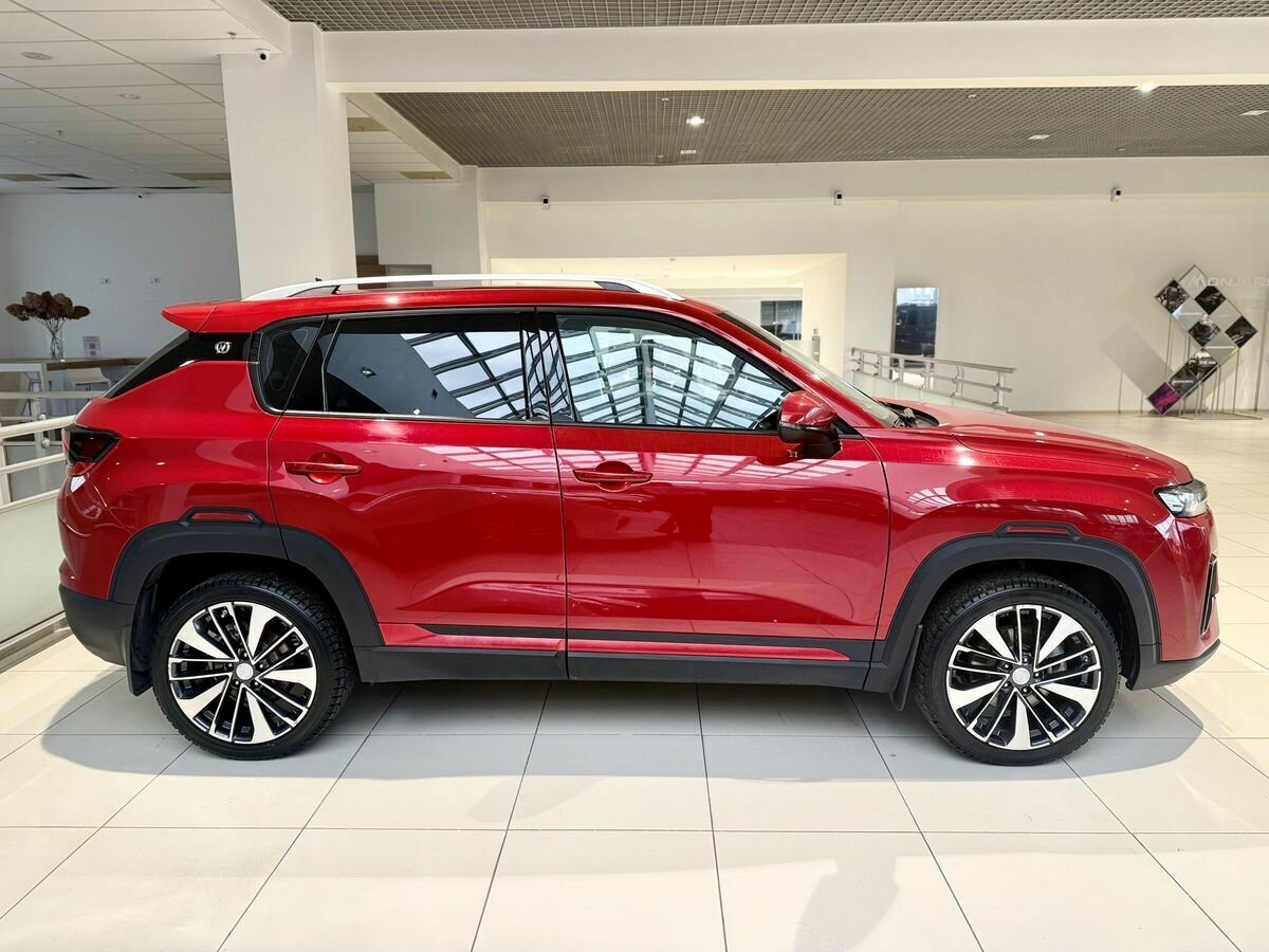 Б/У Чанган CS35 Plus 2023 года. Фото: #3