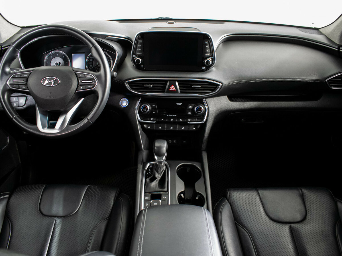 Hyundai Santa Fe 2018 года с пробегом. Фото: #11