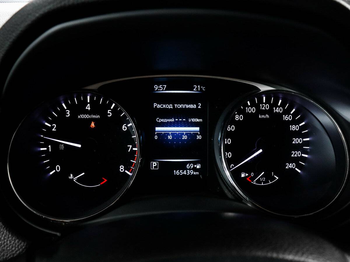 Б/У Ниссан Икс-Трейл 2015 года. Фото: #10