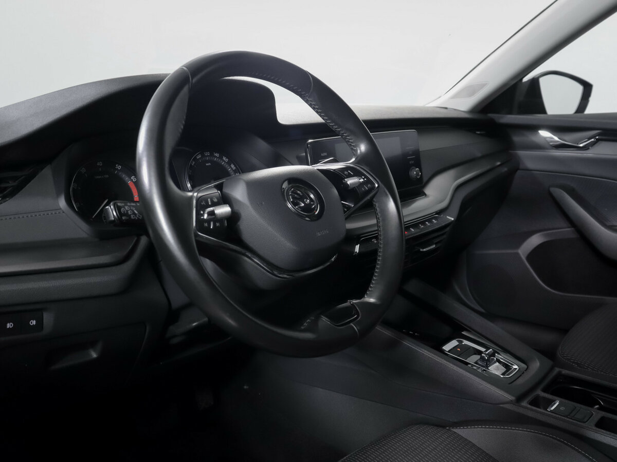 Б/У Шкода Октавия 2020 года. Фото: #10