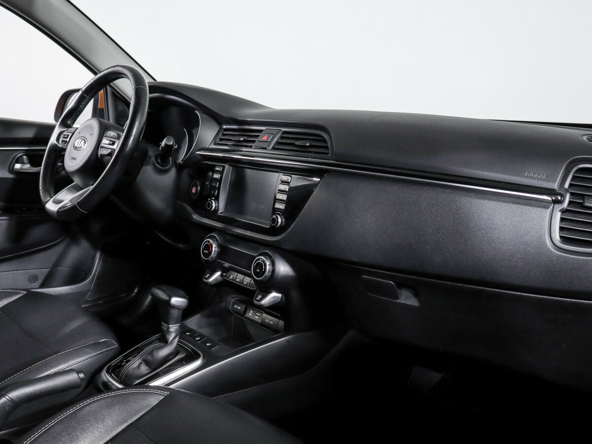 Б/У Киа Рио 2017 года. Фото: #6