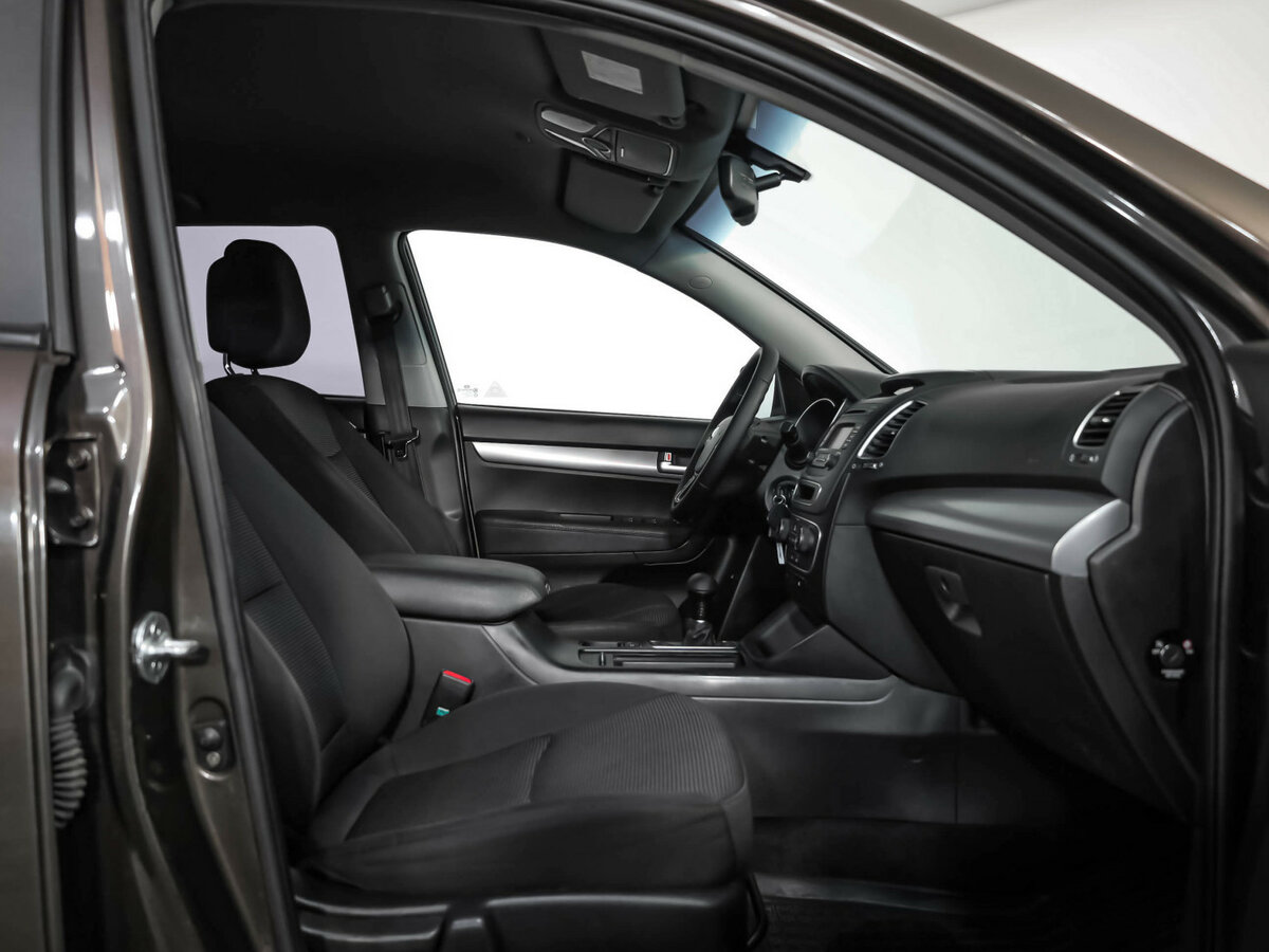 Б/У Киа Соренто 2013 года. Фото: #18