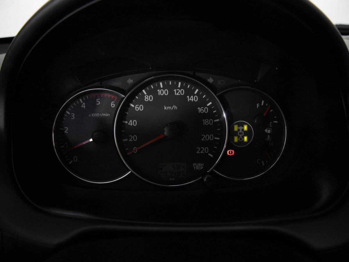 Б/У Митсубиши Паджеро Спорт 2014 года. Фото: #10