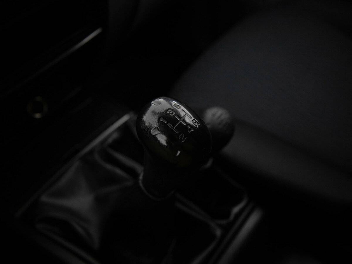 Б/У Митсубиши Паджеро Спорт 2014 года. Фото: #11