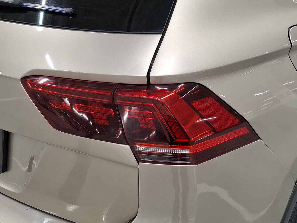 Б/У Фольксваген Тигуан 2017 года. Фото: #8