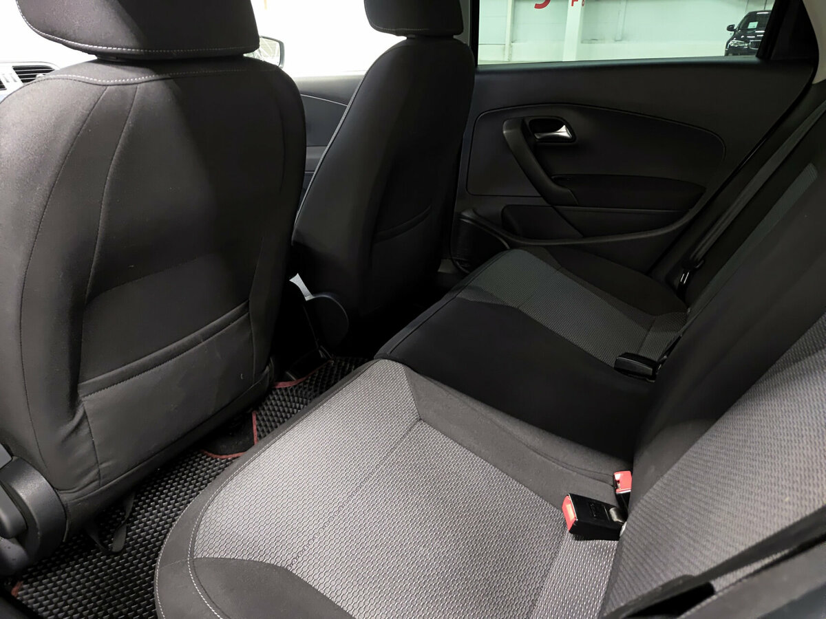 Б/У Фольксваген Поло 2016 года. Фото: #10