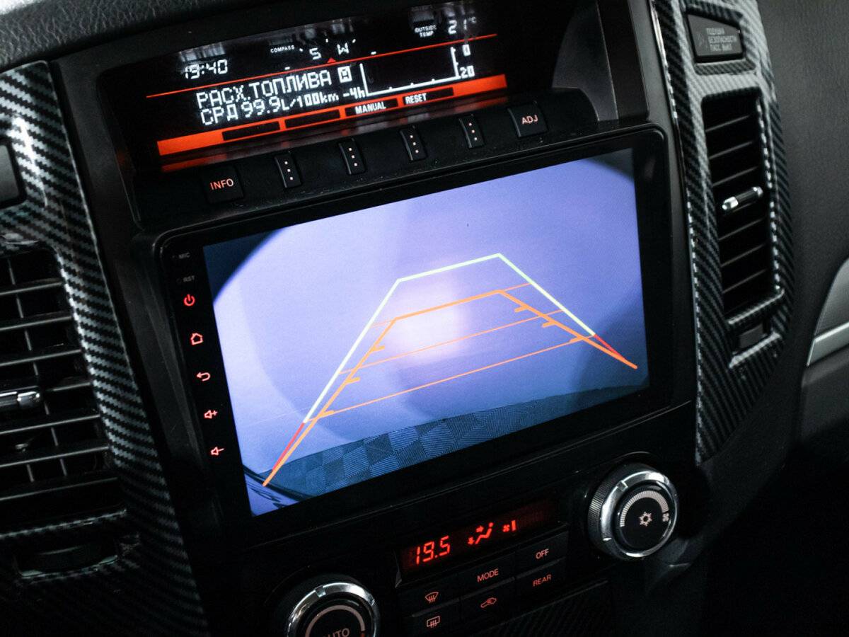 Mitsubishi Pajero 2015 года с пробегом. Фото: #13