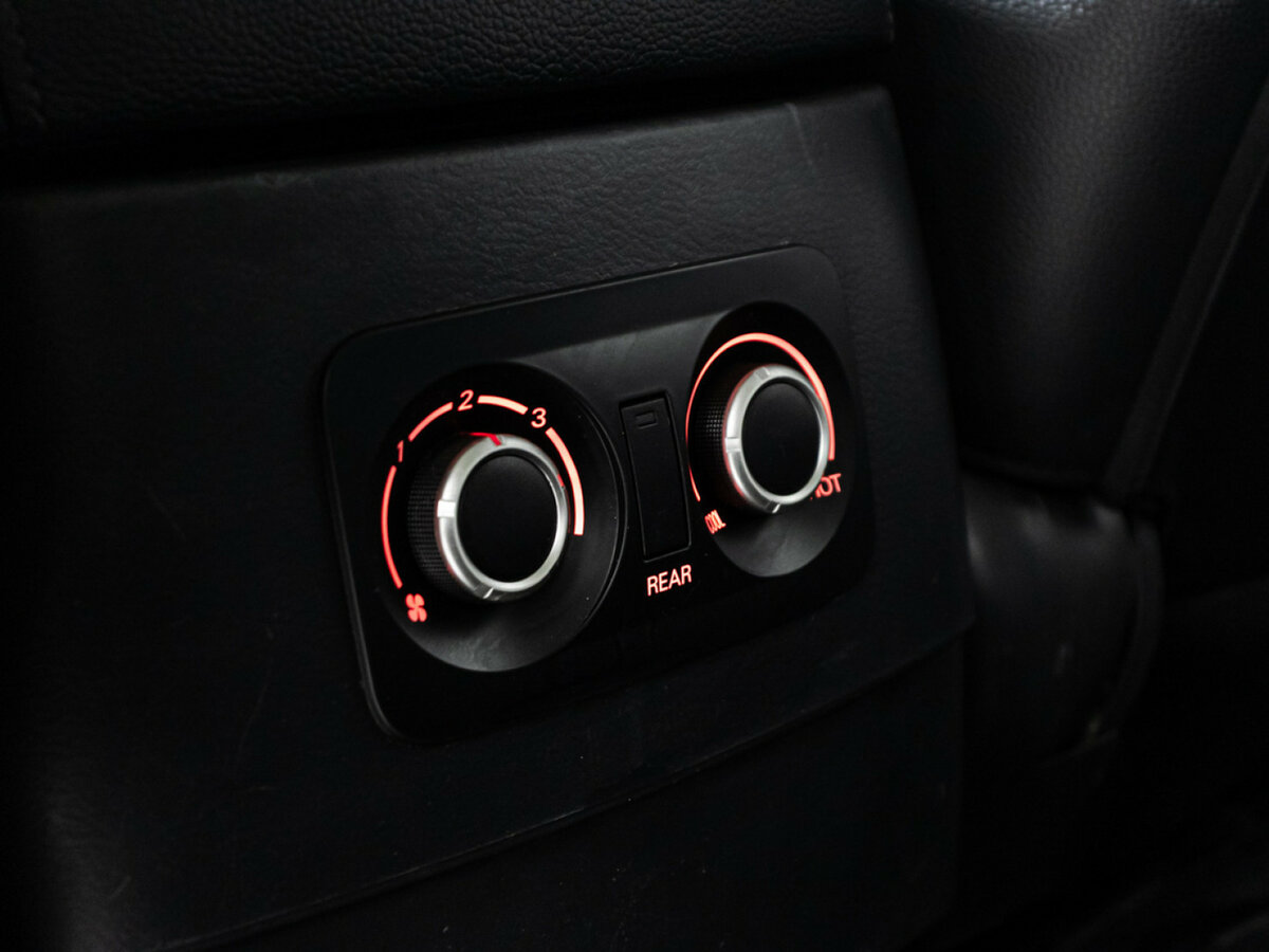 Mitsubishi Pajero 2015 года с пробегом. Фото: #17