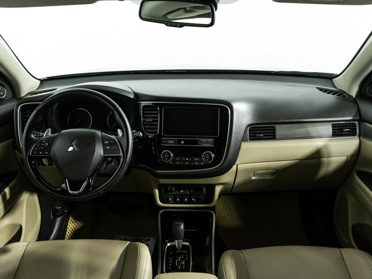 Mitsubishi Outlander 2020 года с пробегом. Фото: #10