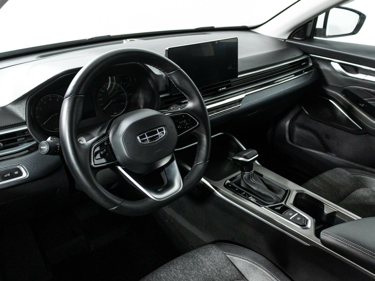 Б/У Джили Эмгранд 2023 года. Фото: #10