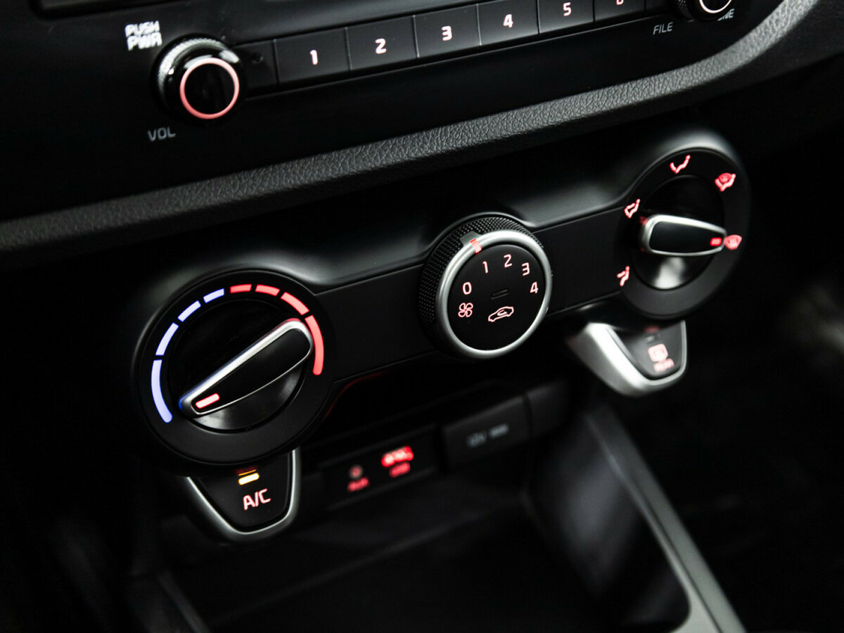 Б/У Киа Рио 2020 года. Фото: #14