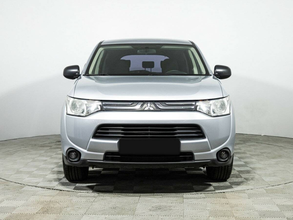 Mitsubishi Outlander 2013 года с пробегом. Фото: #1