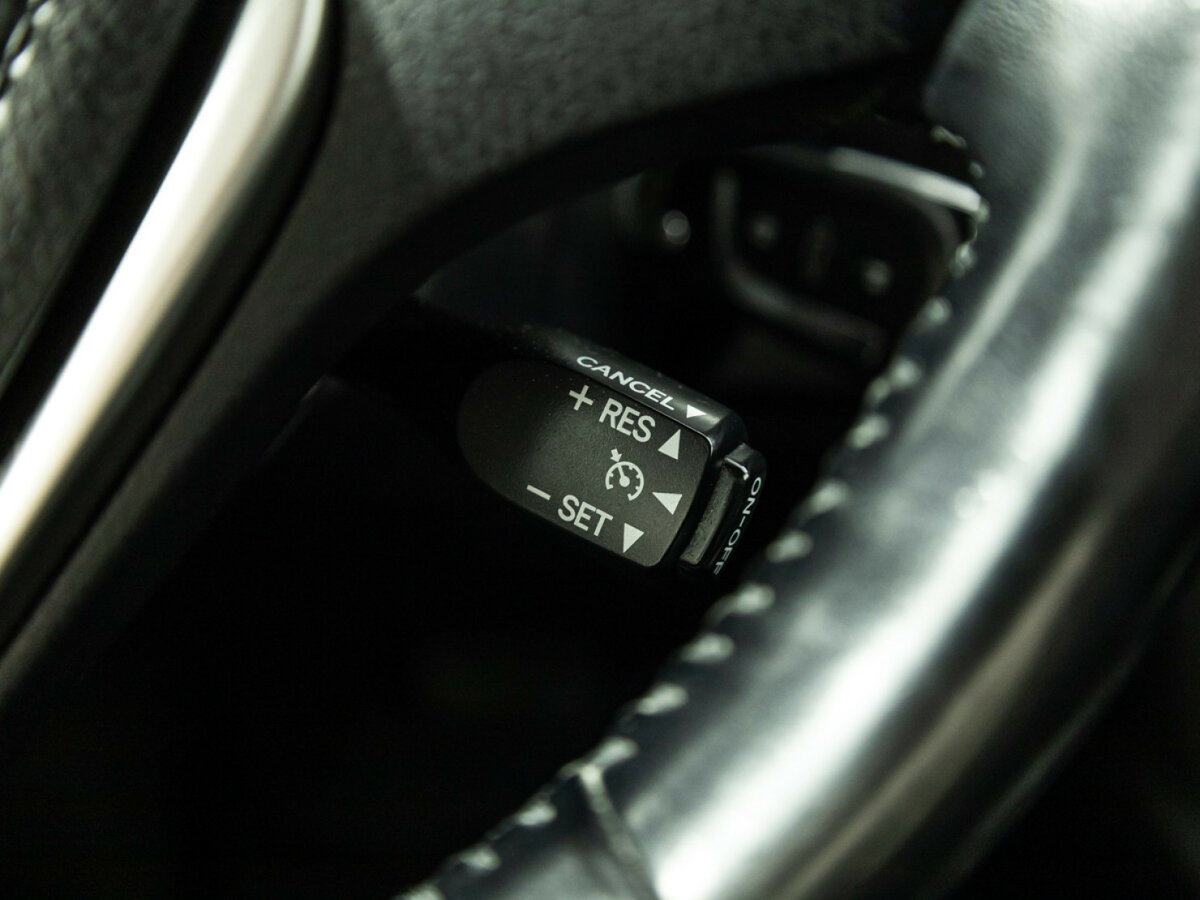 Toyota RAV4 2016 года с пробегом. Фото: #16