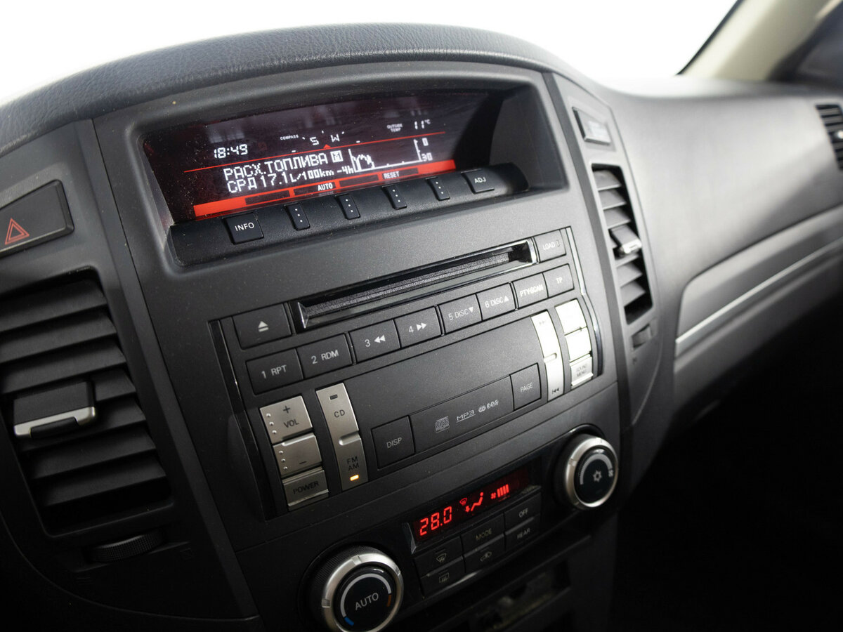 Б/У Митсубиши Паджеро 2013 года. Фото: #13