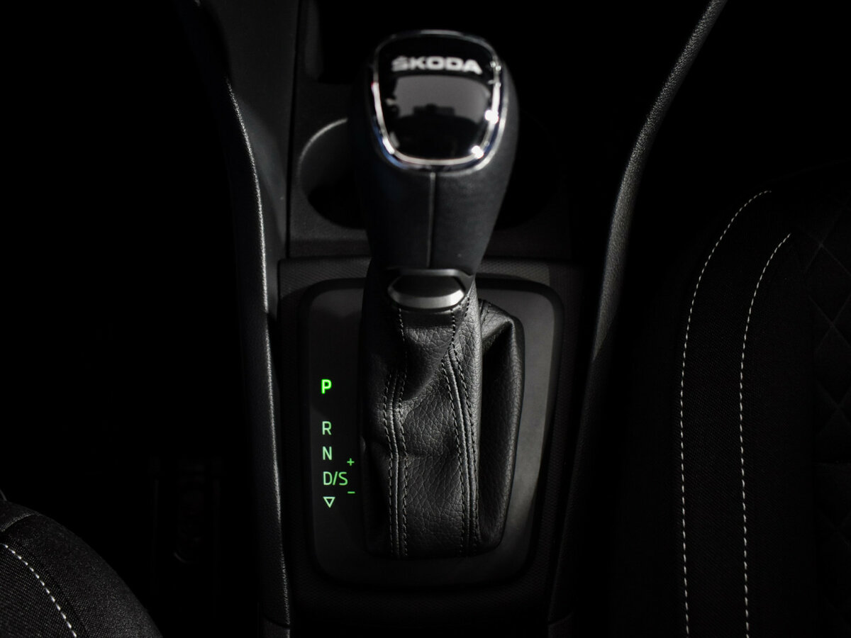 Б/У Шкода Рапид 2018 года. Фото: #16