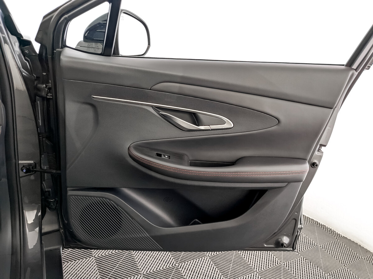 Б/У Чанган УНИ-Т 2023 года. Фото: #23