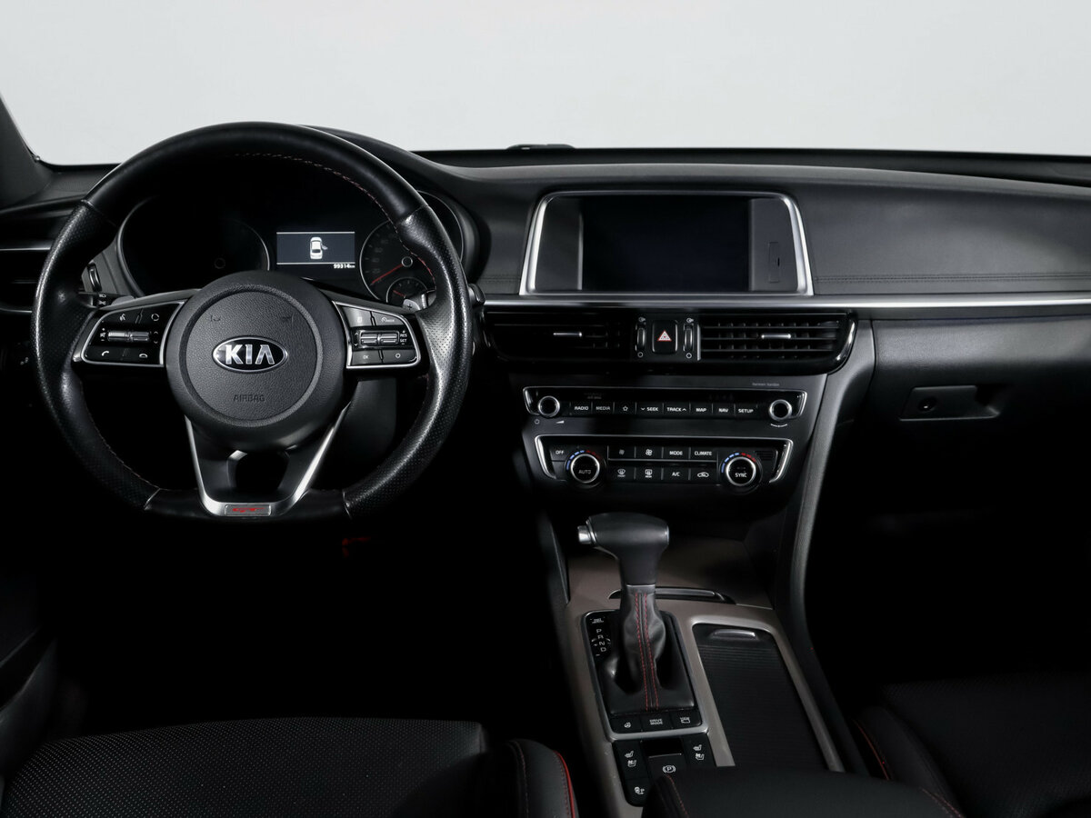 Б/У Киа Оптима 2018 года. Фото: #11