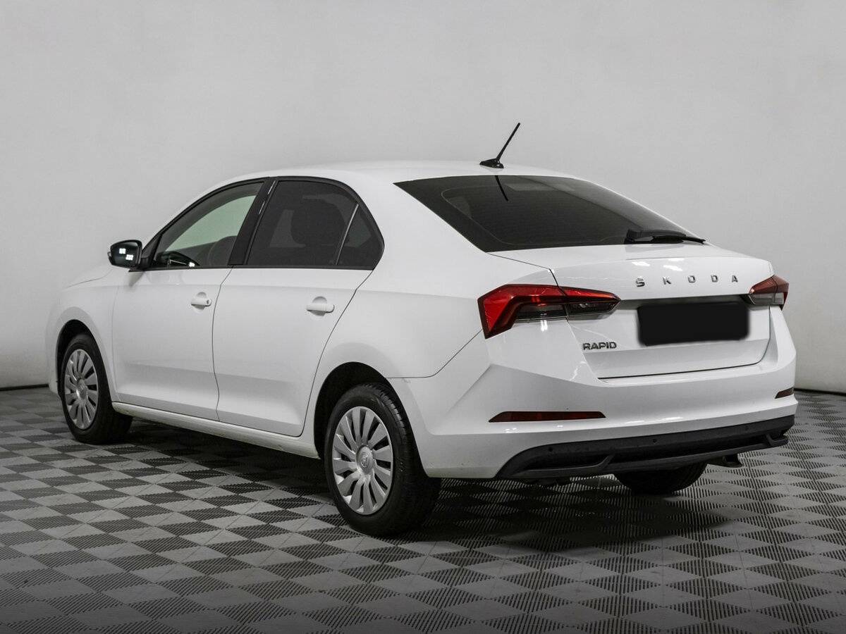Б/У Шкода Рапид 2021 года. Фото: #5