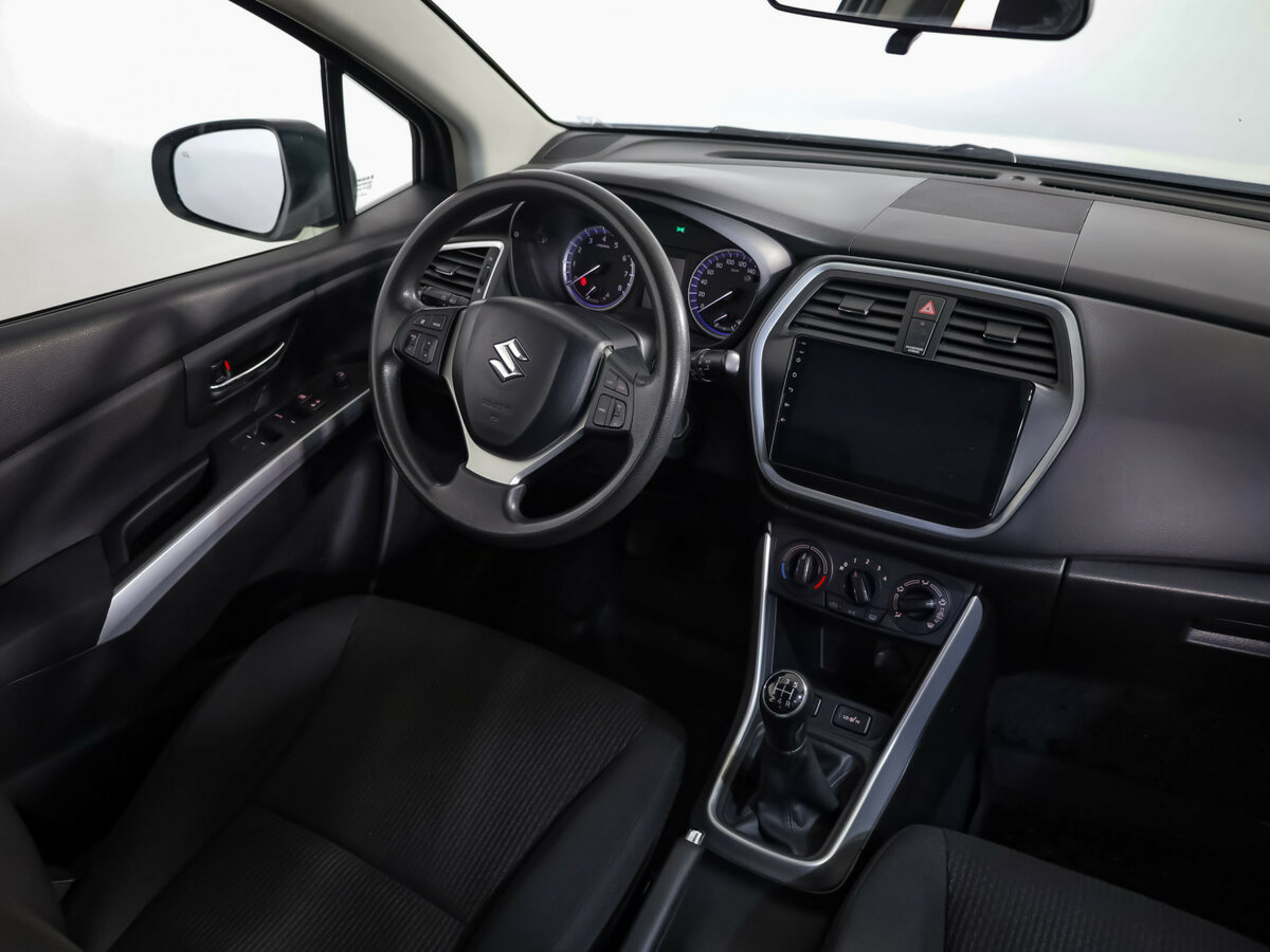 Suzuki SX4 2017 года с пробегом. Фото: #6