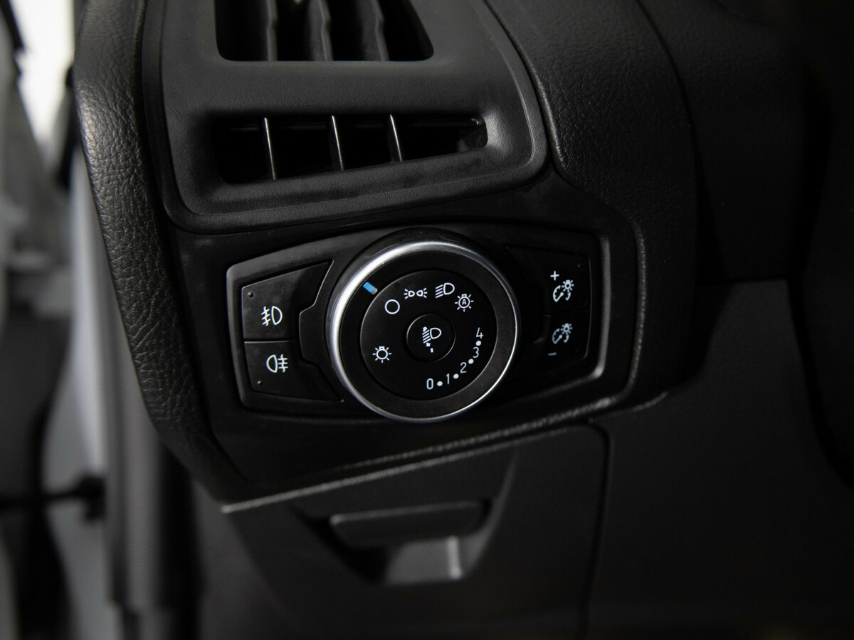 Ford Focus 2016 года с пробегом. Фото: #12