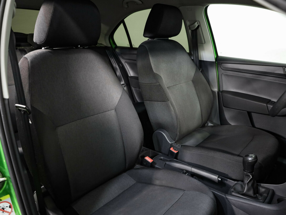 Б/У Шкода Рапид 2018 года. Фото: #14