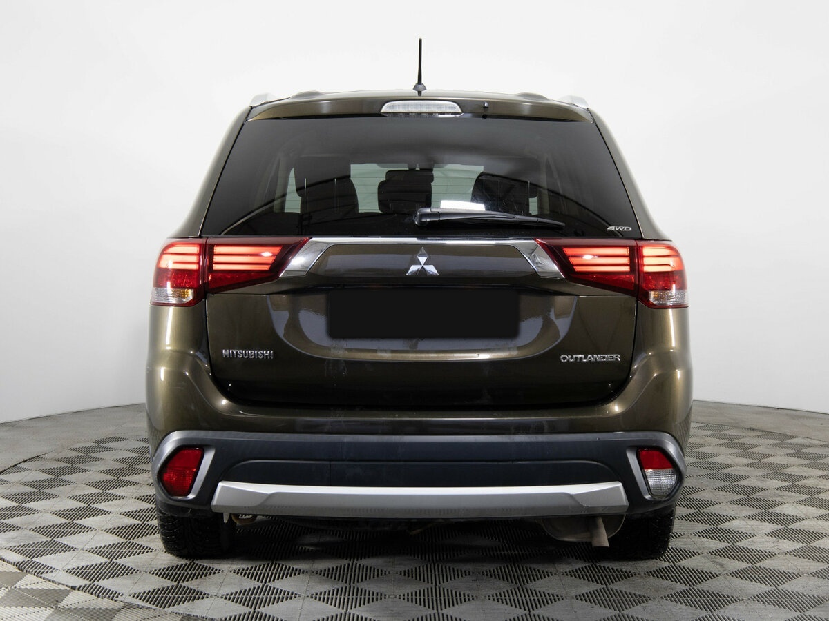 Mitsubishi Outlander 2016 года с пробегом. Фото: #4