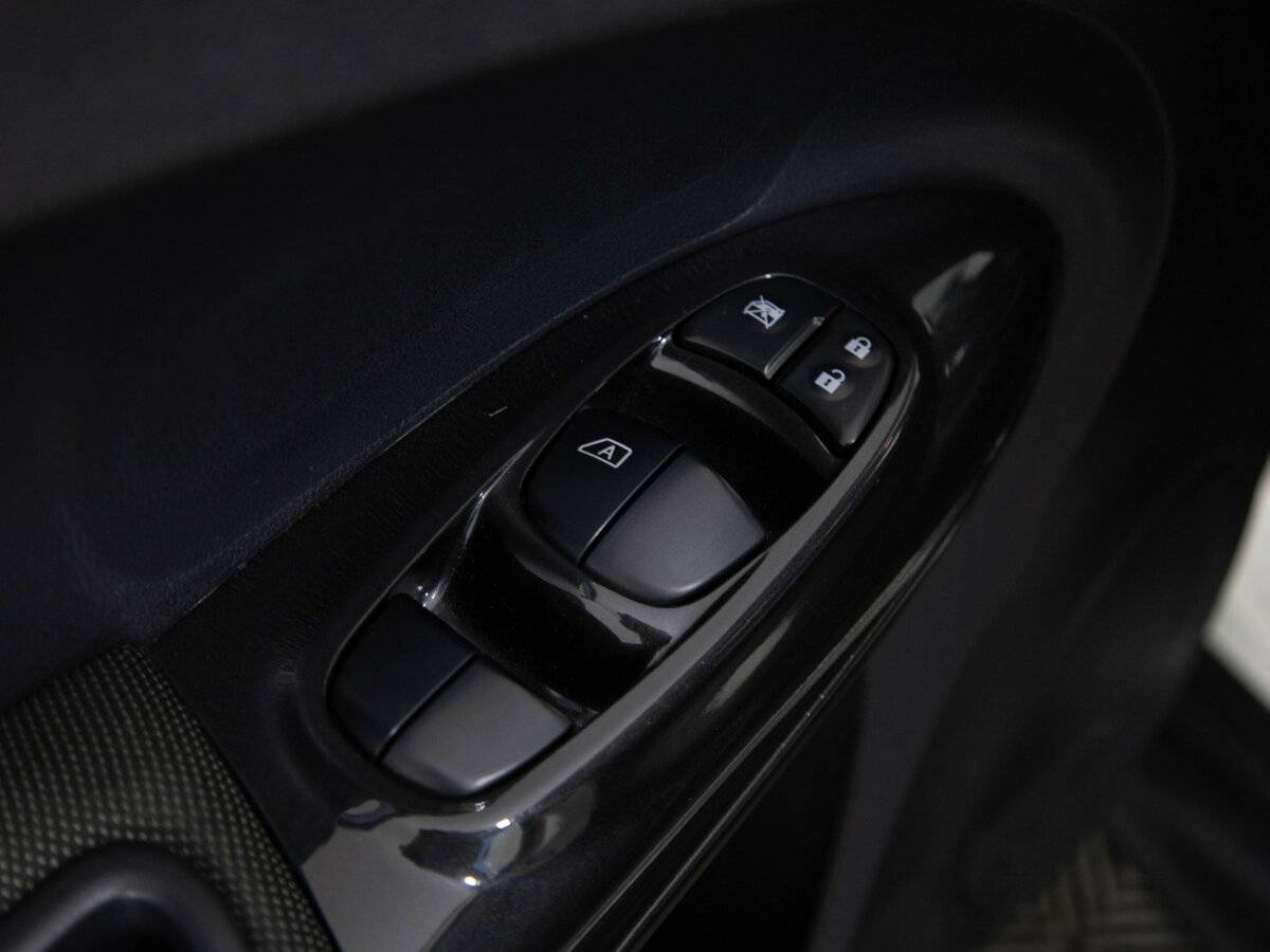 Б/У Ниссан Жук 2013 года. Фото: #12