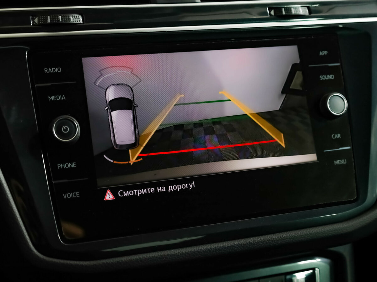 Б/У Фольксваген Тигуан 2020 года. Фото: #16