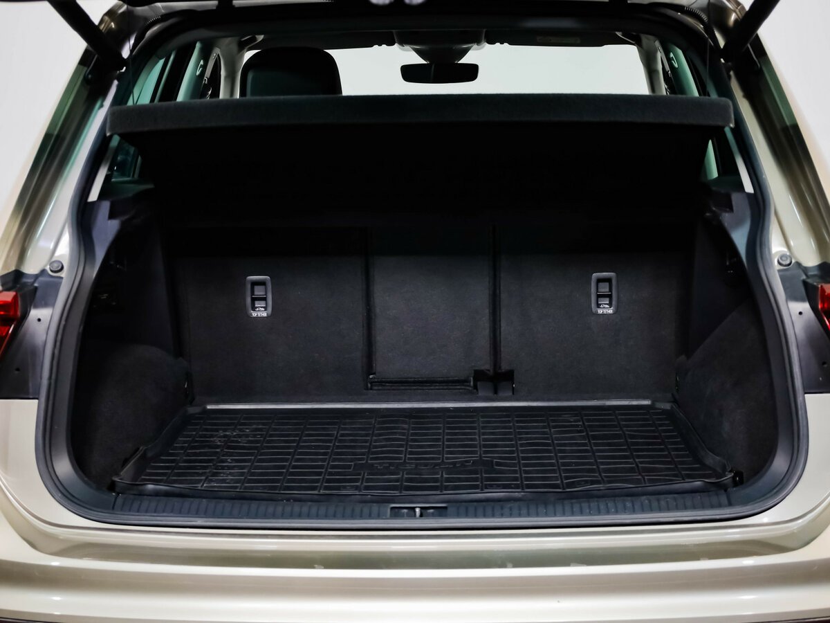 Б/У Фольксваген Тигуан 2020 года. Фото: #31